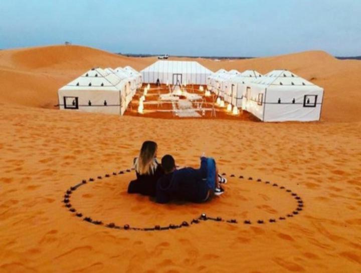Merzouga Luxury Camp Екстер'єр фото