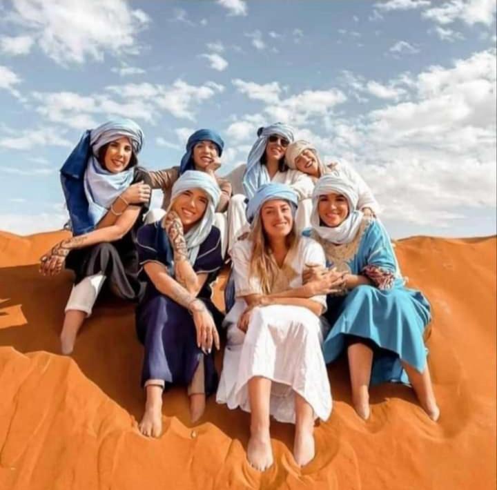 Merzouga Luxury Camp Екстер'єр фото