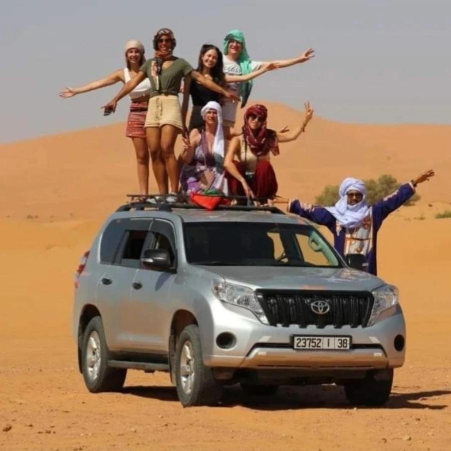 Merzouga Luxury Camp Екстер'єр фото