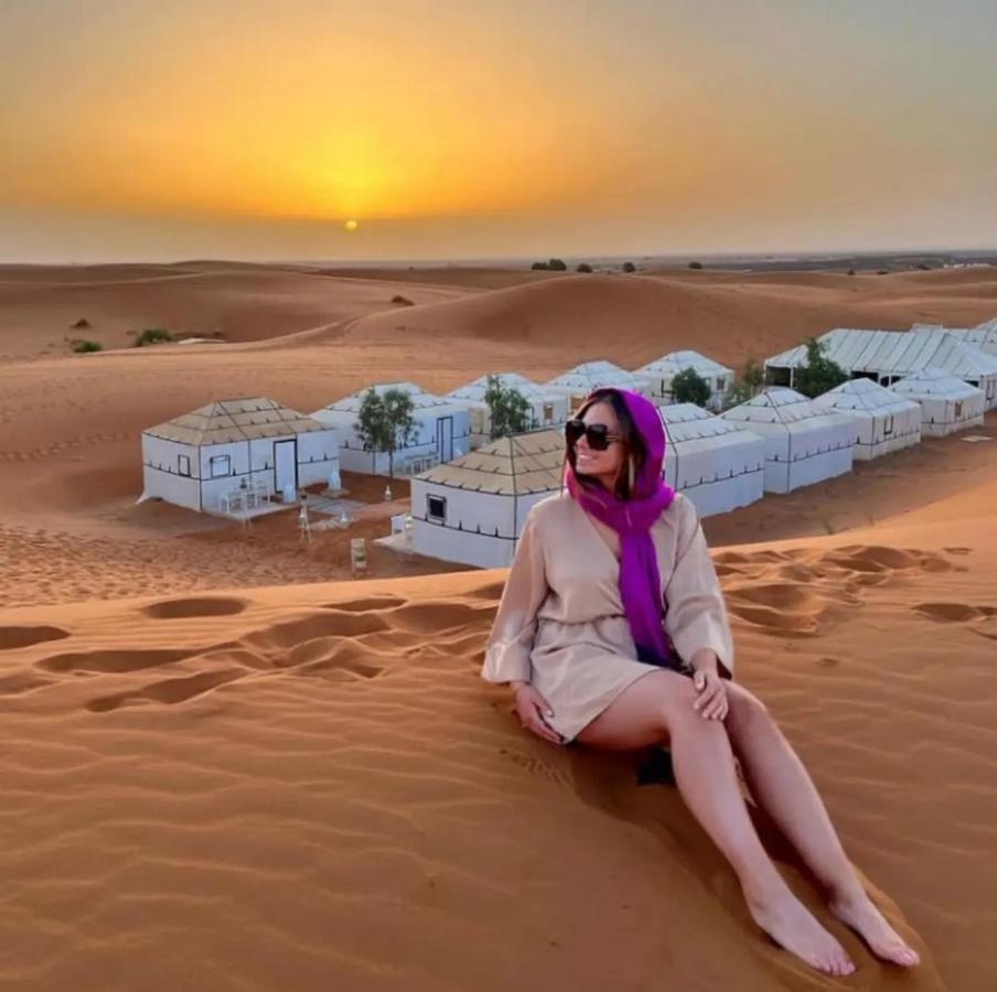 Merzouga Luxury Camp Екстер'єр фото