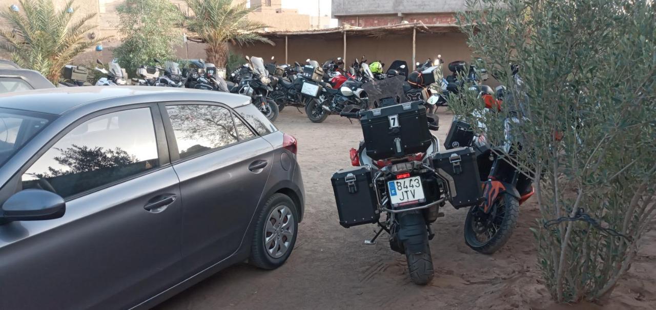 Merzouga Luxury Camp Екстер'єр фото